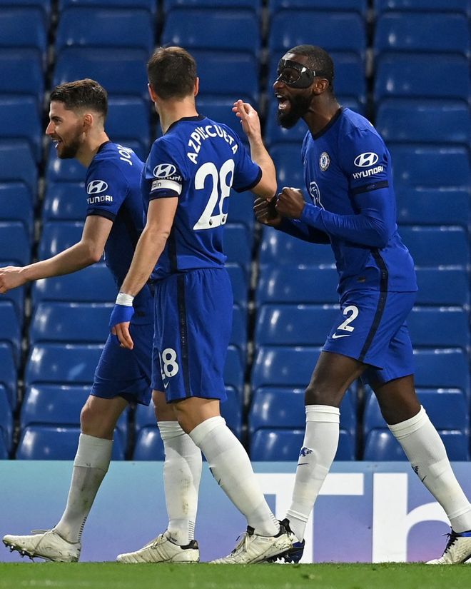 五粮液FIFA2026世界杯官方联名产品全球首发 携手世界杯开启“美酒+体育”跨界叙事新篇