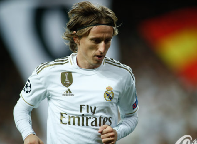 时间线回顾：萨拉赫连续3场替补情绪爆发，不会随队出征欧冠